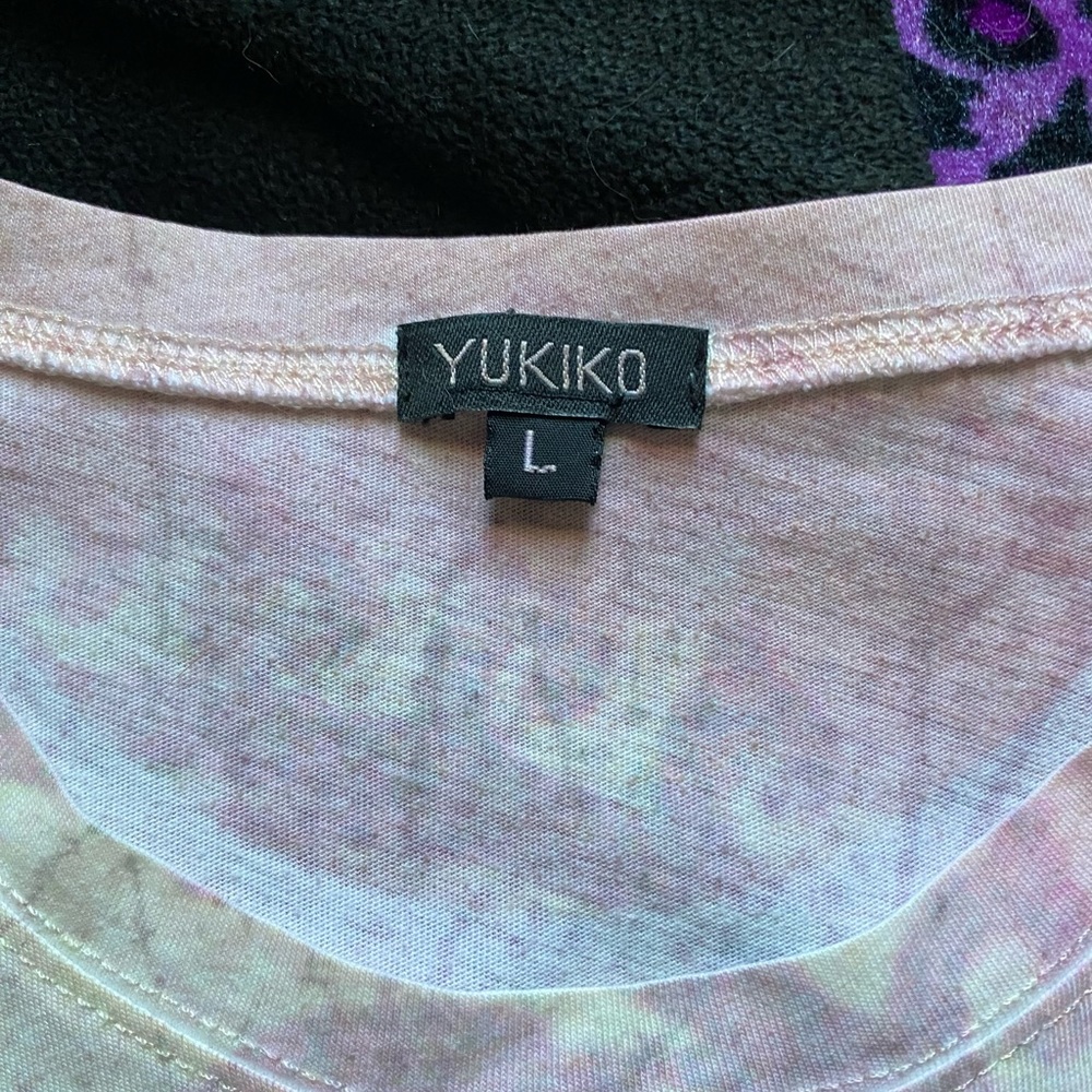 Cute women’s shirt - Picture 5 of 5